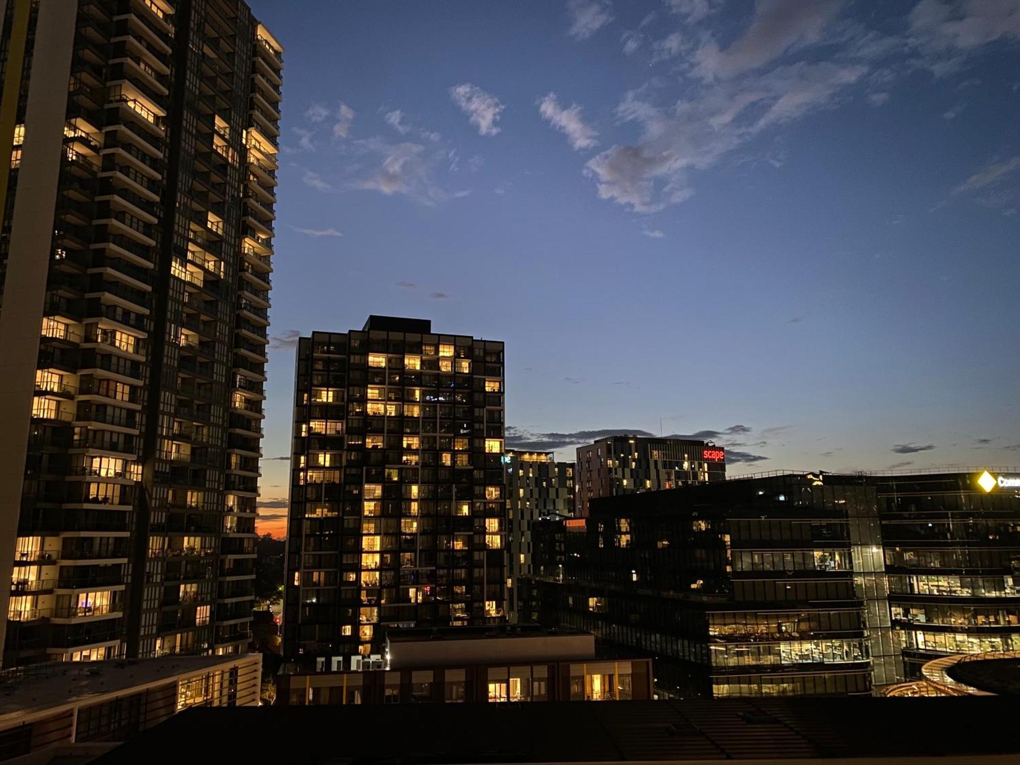 Apartment Darling Harbour 2b Icc Vivid Cbd Family With Pool Sydney